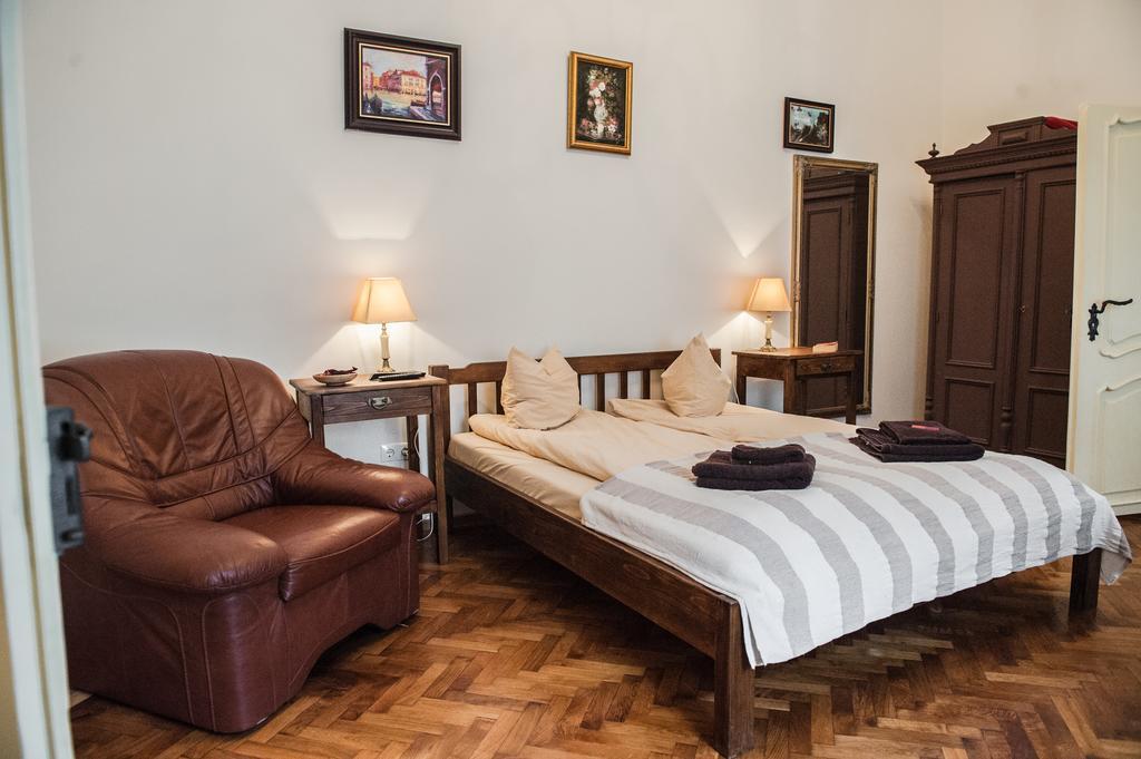 Brukenthal Central Apartments سيبيو الغرفة الصورة