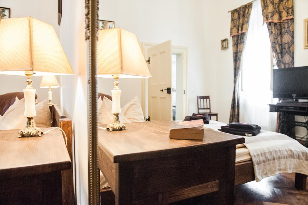 Brukenthal Central Apartments سيبيو الغرفة الصورة